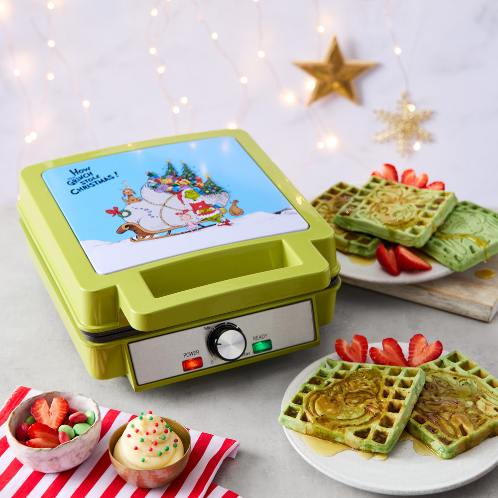 Grinch SDA2809GE Green 4 Slice Non Stick Waffle Maker 1200W Image 2