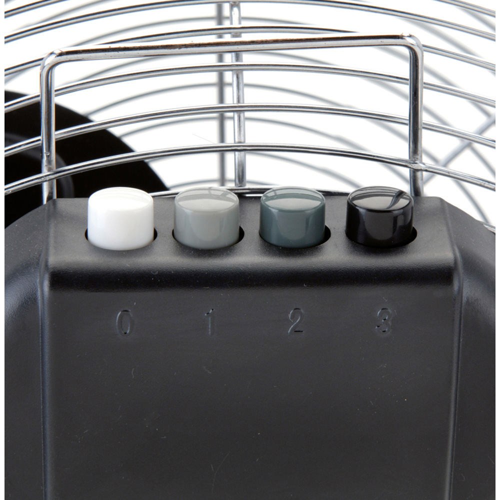 Daewoo Chrome Floor Fan 18 inch Image 3