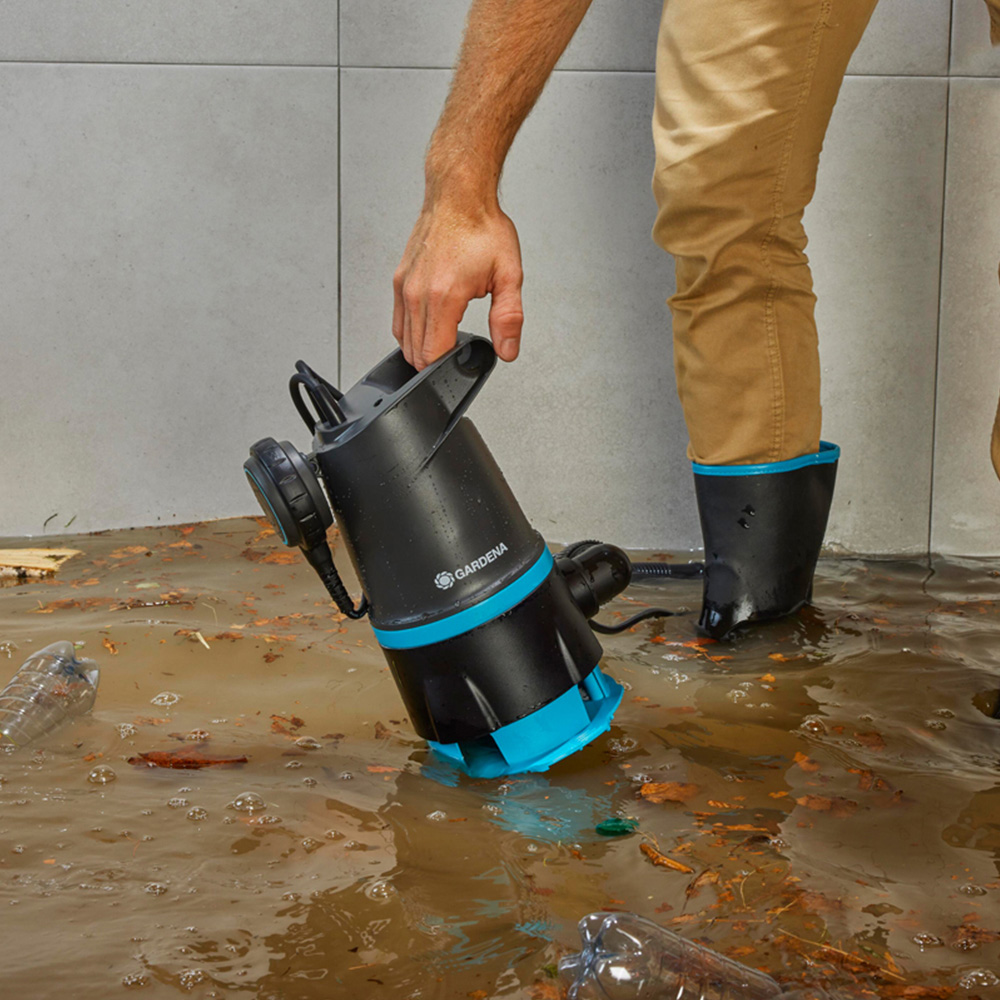 Gardena 2 in 1 Clear and Dirty Water Submersible Pump with Float Switch 550W Image 9