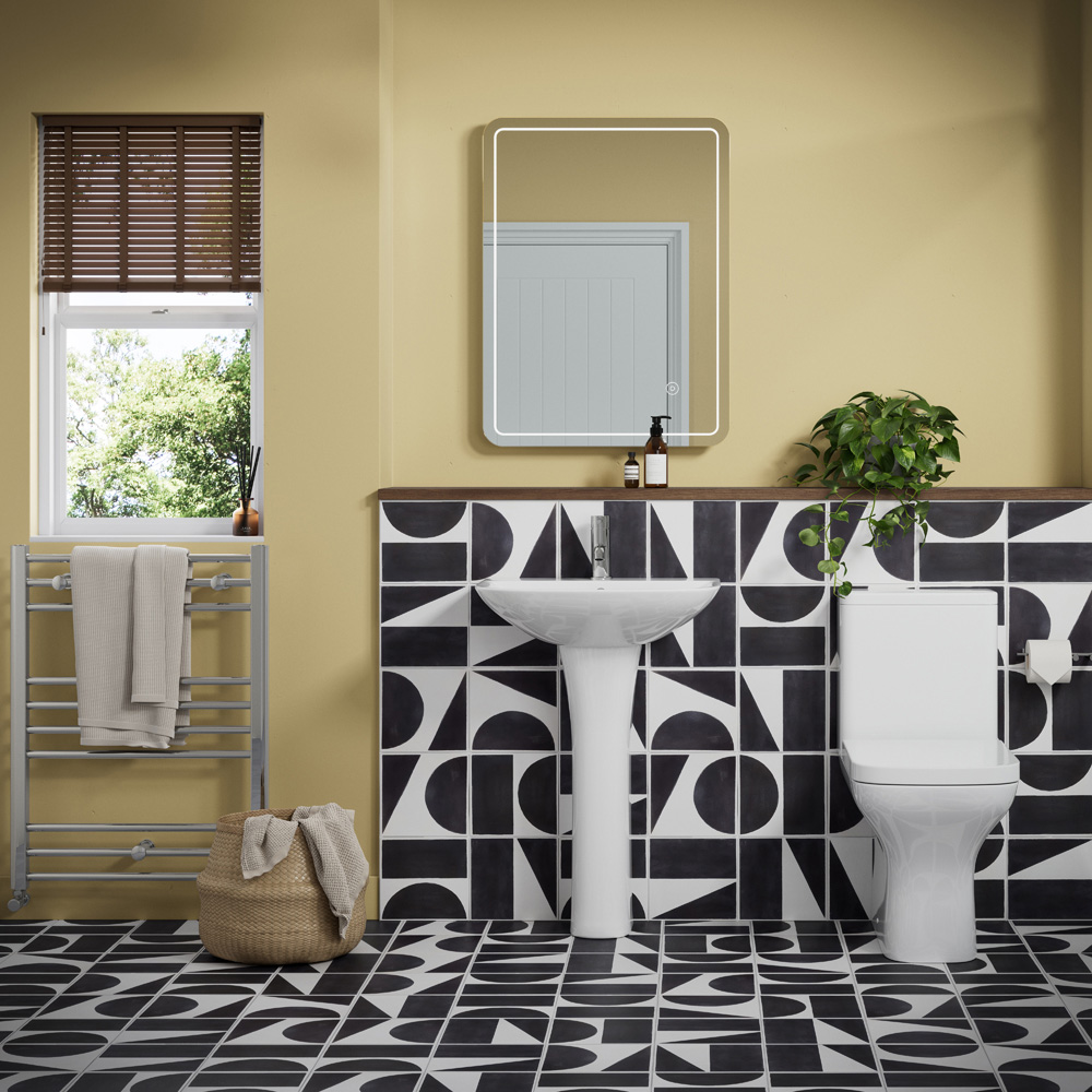 Bathstore Algarve Close Coupled Open Back WC and Soft Close Wrap Seat with Dual Flush Image 2