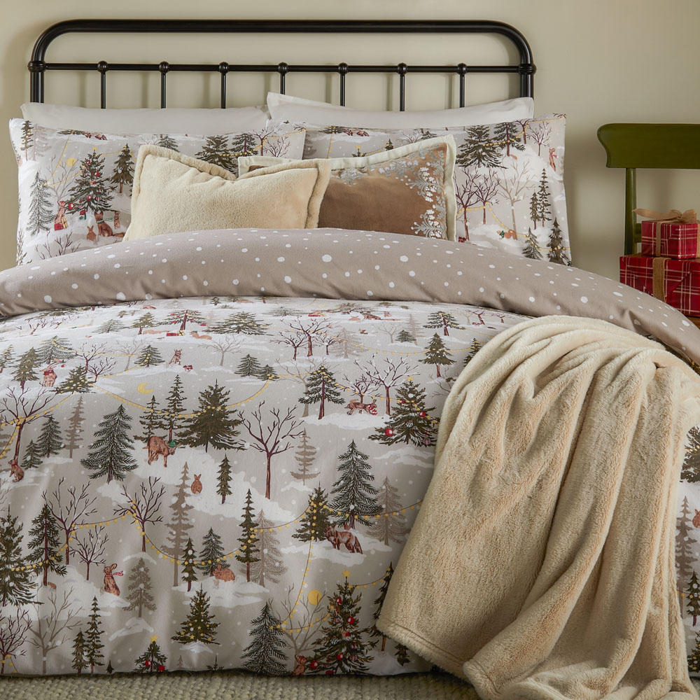Furn King Size Forest Festivities Printed Reversible Duvet Set Image 3