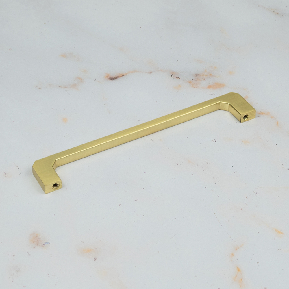 Handle & Home Brushed Brass Cut Corners Handle 160mm Image 4