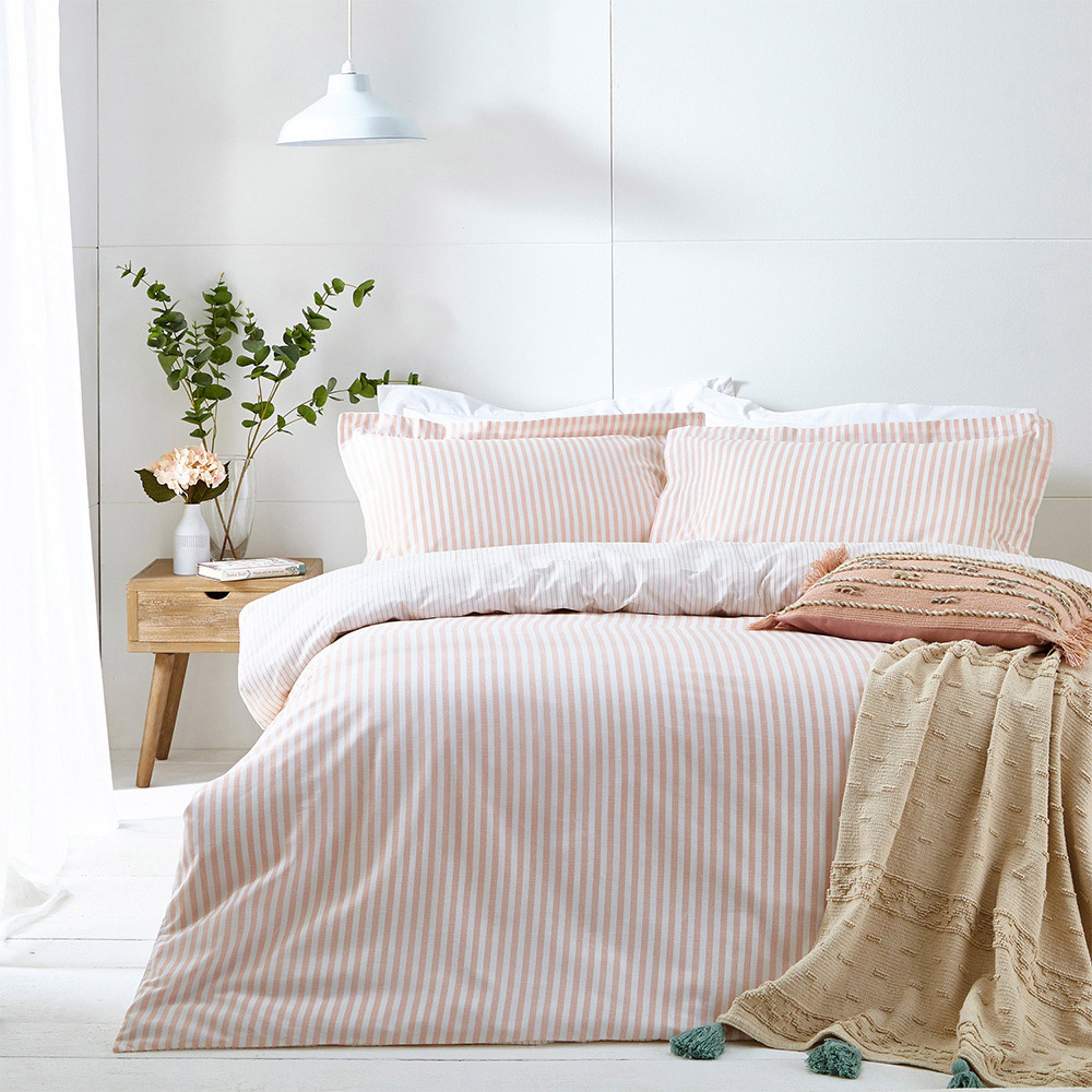 Yard Hebden King Size Blush Duvet Set Image 4