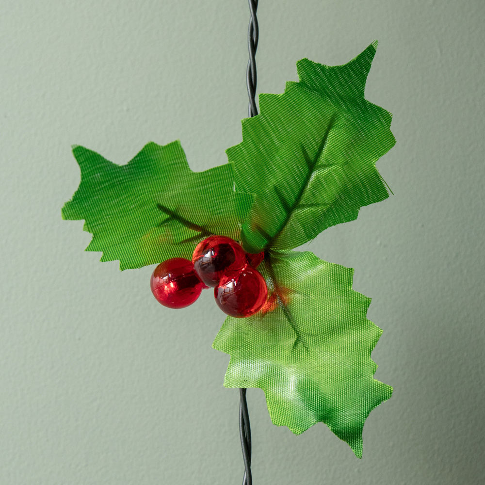 Samuel Alexander 100 Red LED Berry and Holly Green String Light 8m Image 3