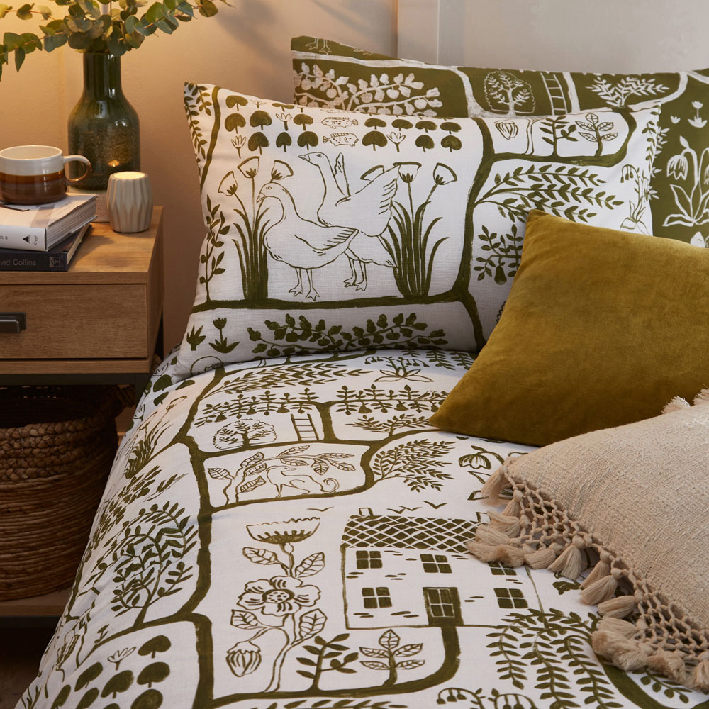furn. Frida Super King Moss Duvet Set Image 4