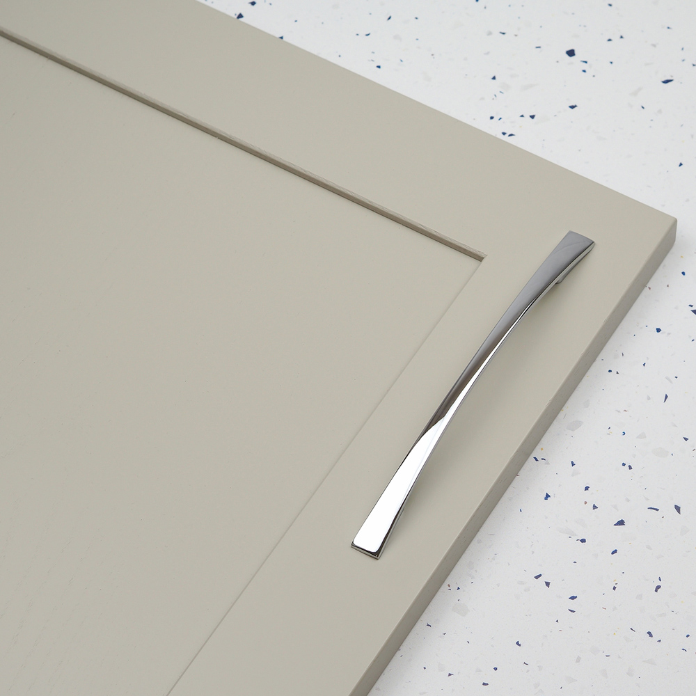 Handle & Home Polished Chrome Bow Handle 160mm Image 2