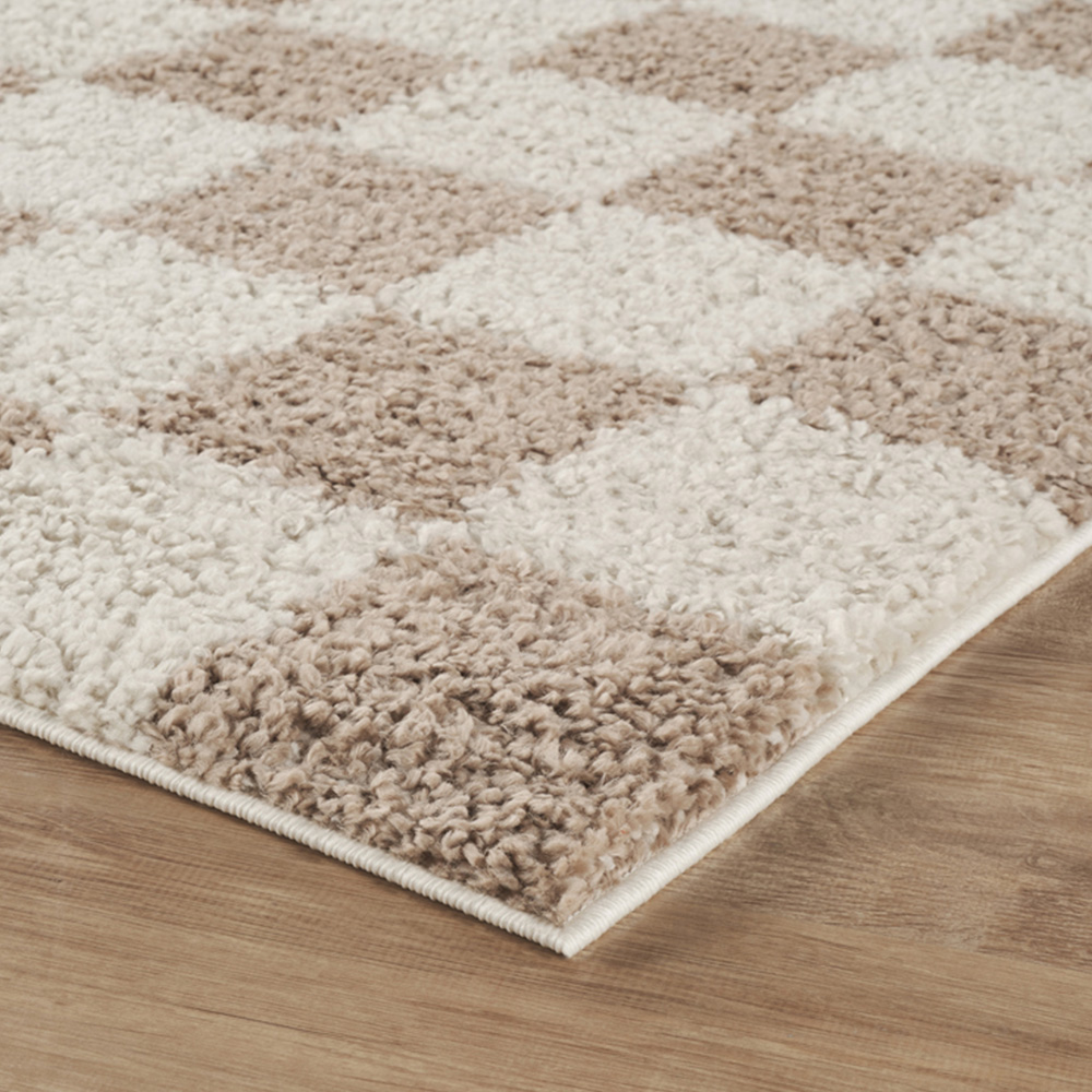 Desire Rugs Chester Beige Shaggy Checkered Rug 160 x 230cm Image 3