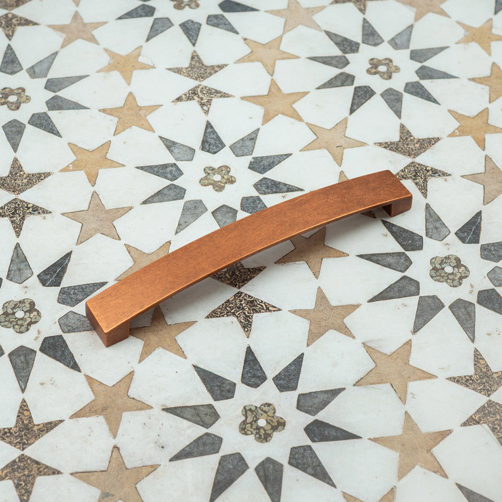 Handle & Home Antique Copper Bow Handle 160mm Image 3