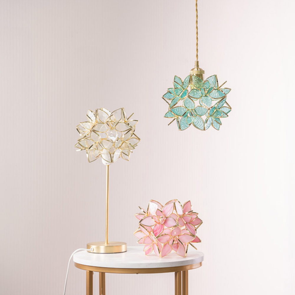 ValueLights Charlie Clear Flower Shade Gold Table Lamp and Bulb Image 4