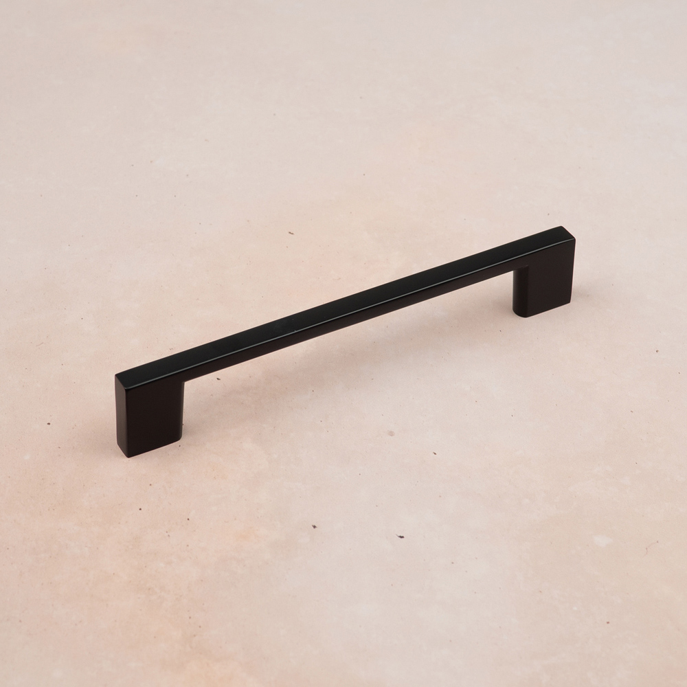 Handle & Home Square Matt Black Handle 128mm Image 3
