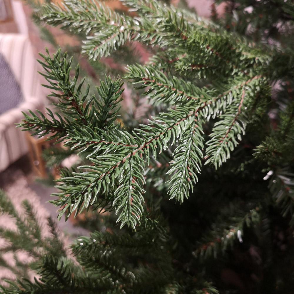 Samuel Alexander Green Glenshee Spruce Artificial Christmas Tree 8ft Image 4