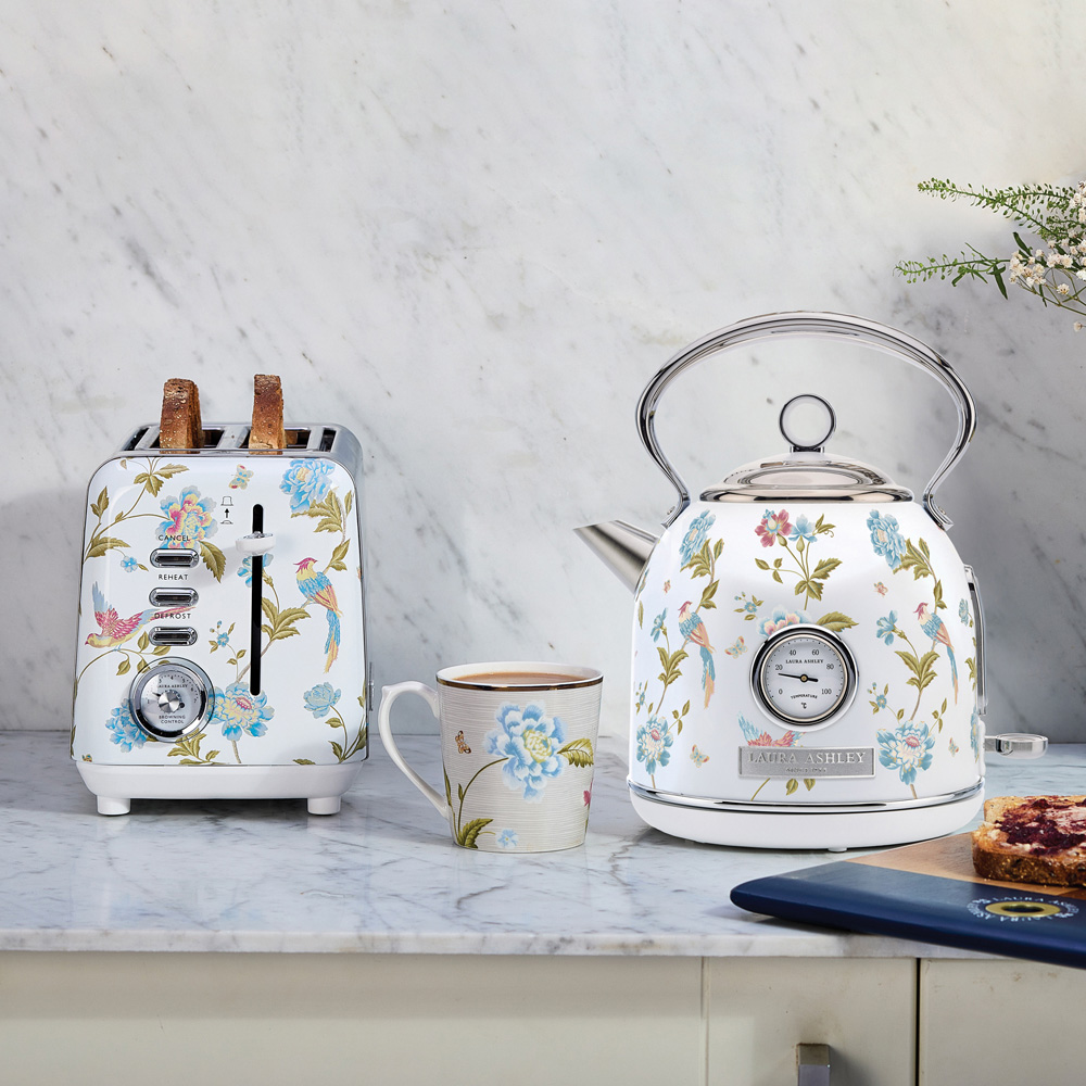 VQ Laura Ashley White Elveden Print 4 Slice Toaster and Kettle Bundle 5 Image 2