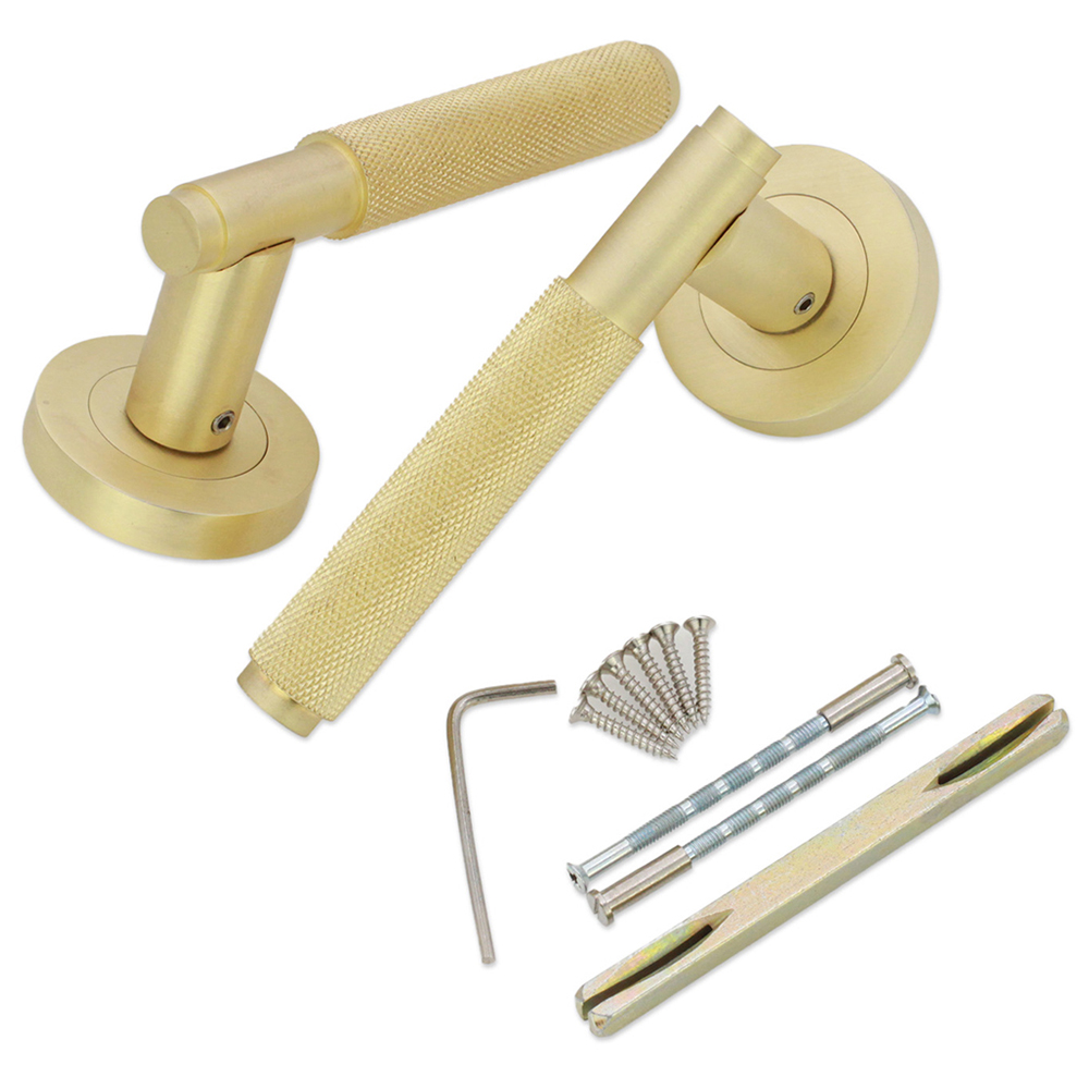 Spira Brass Connaught Satin Brass Lever On Rose Door Handle 2 Pack Image 4