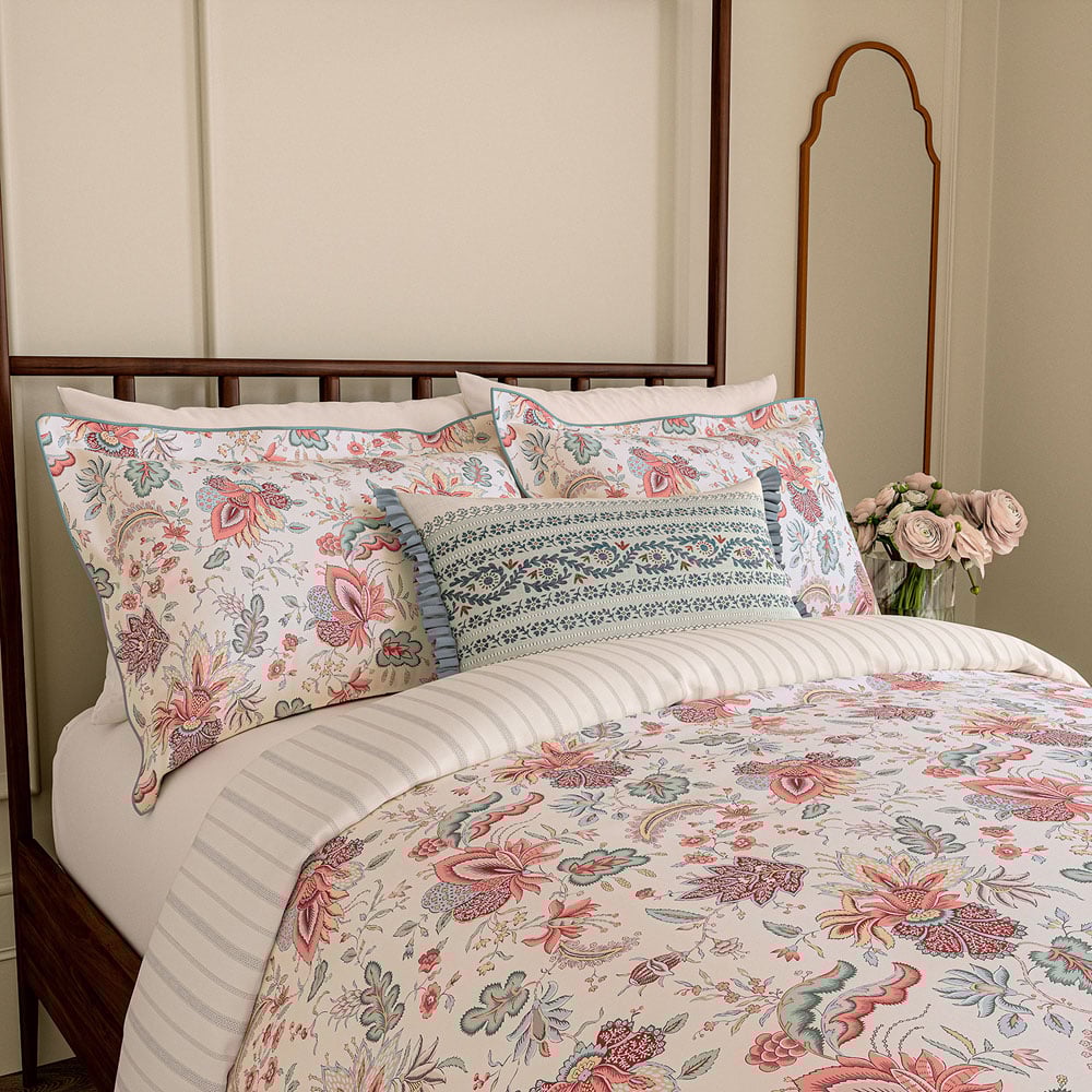 V&A Chintz Reverie King Size Red and Teal Duvet Set Image 4