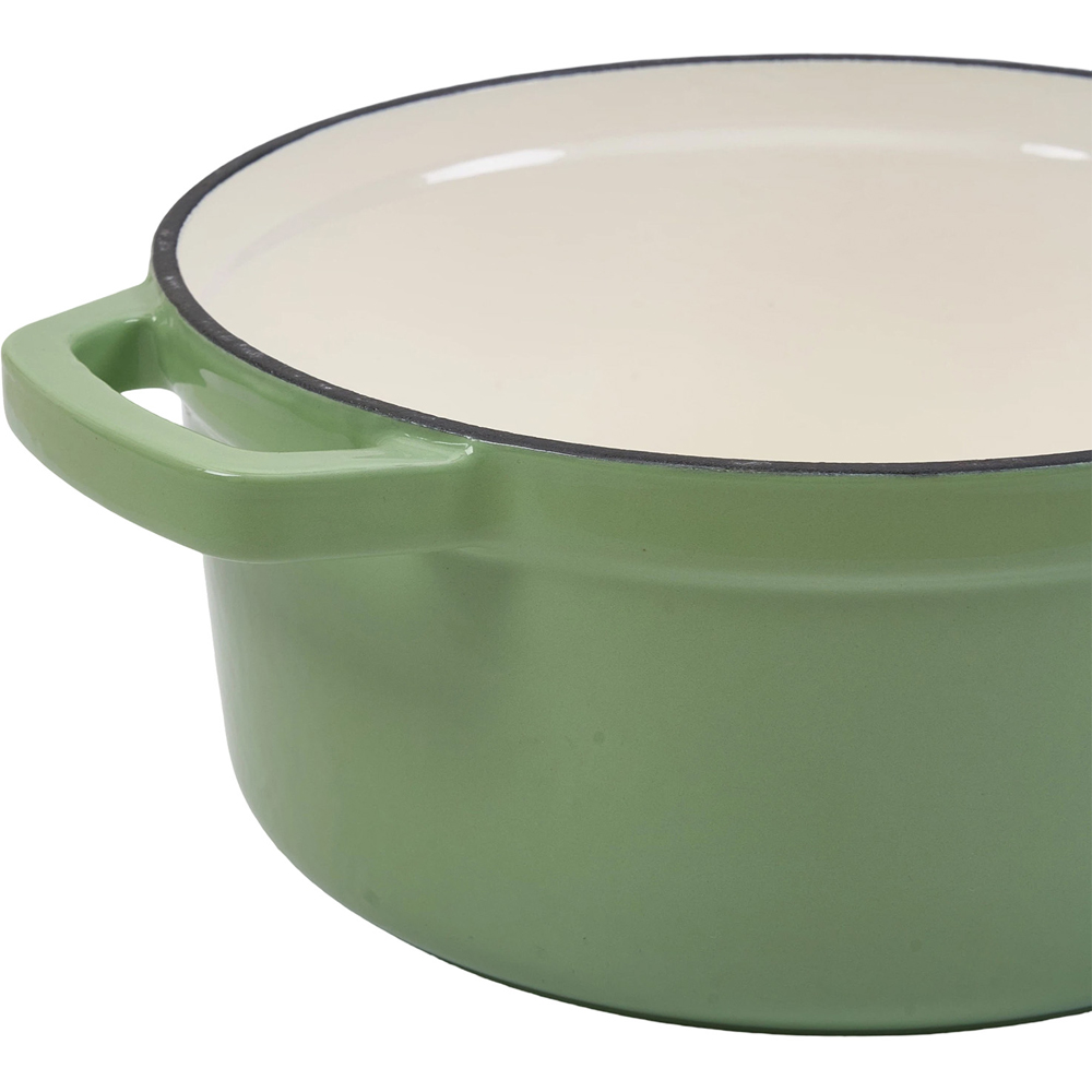 Living and Home 2L Matcha Green Enamelled Cast Iron Dutch Oven Image 3