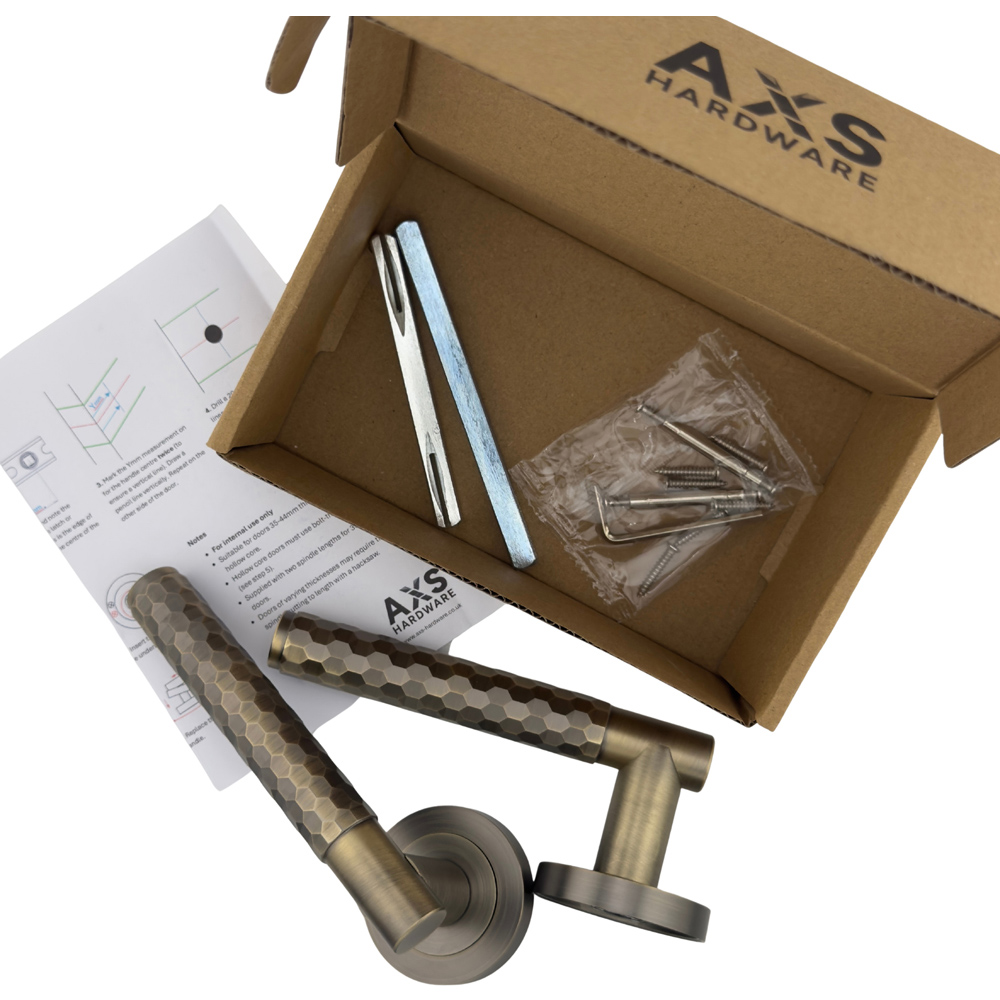 AXS Hardware Montana Antique Brass Knurled Latch Door Handles on Rose 2 Pack Image 6