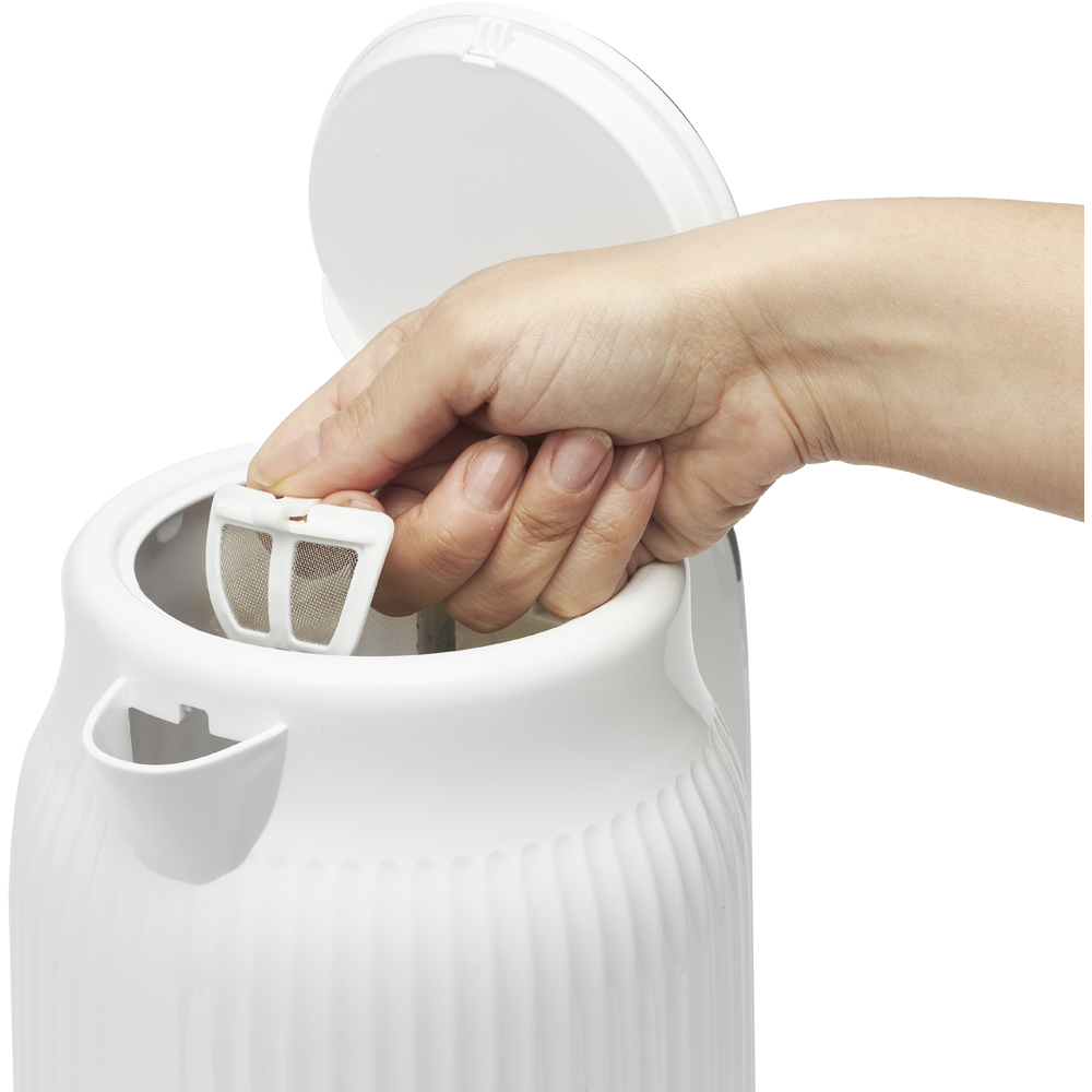 Haden York 1.7L White Kettle Image 4
