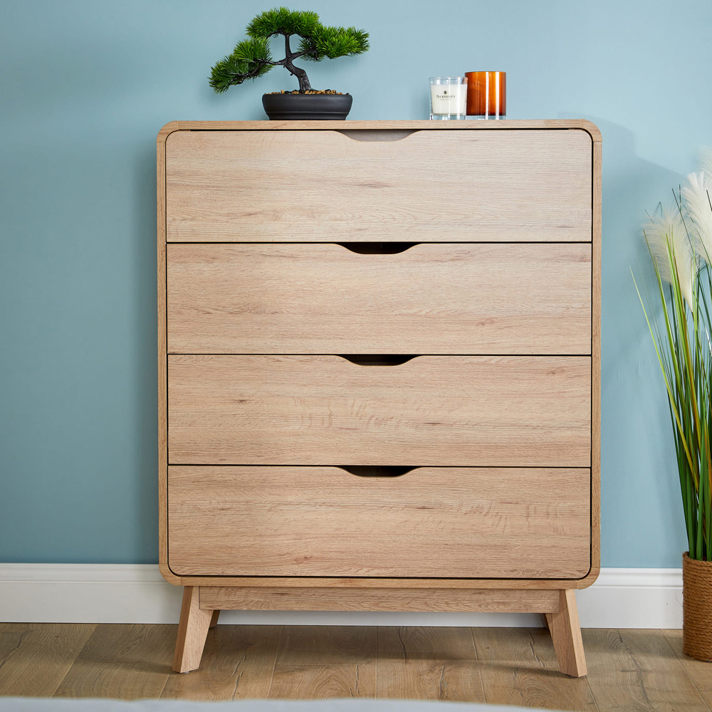 Home Source Nordic 4 Drawers Oak Chest of Drawers Image 8