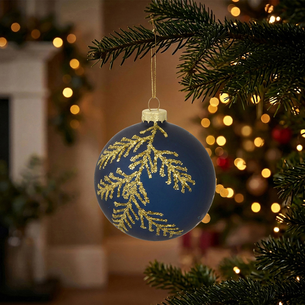 Glitter Fern Design Bauble Image 2