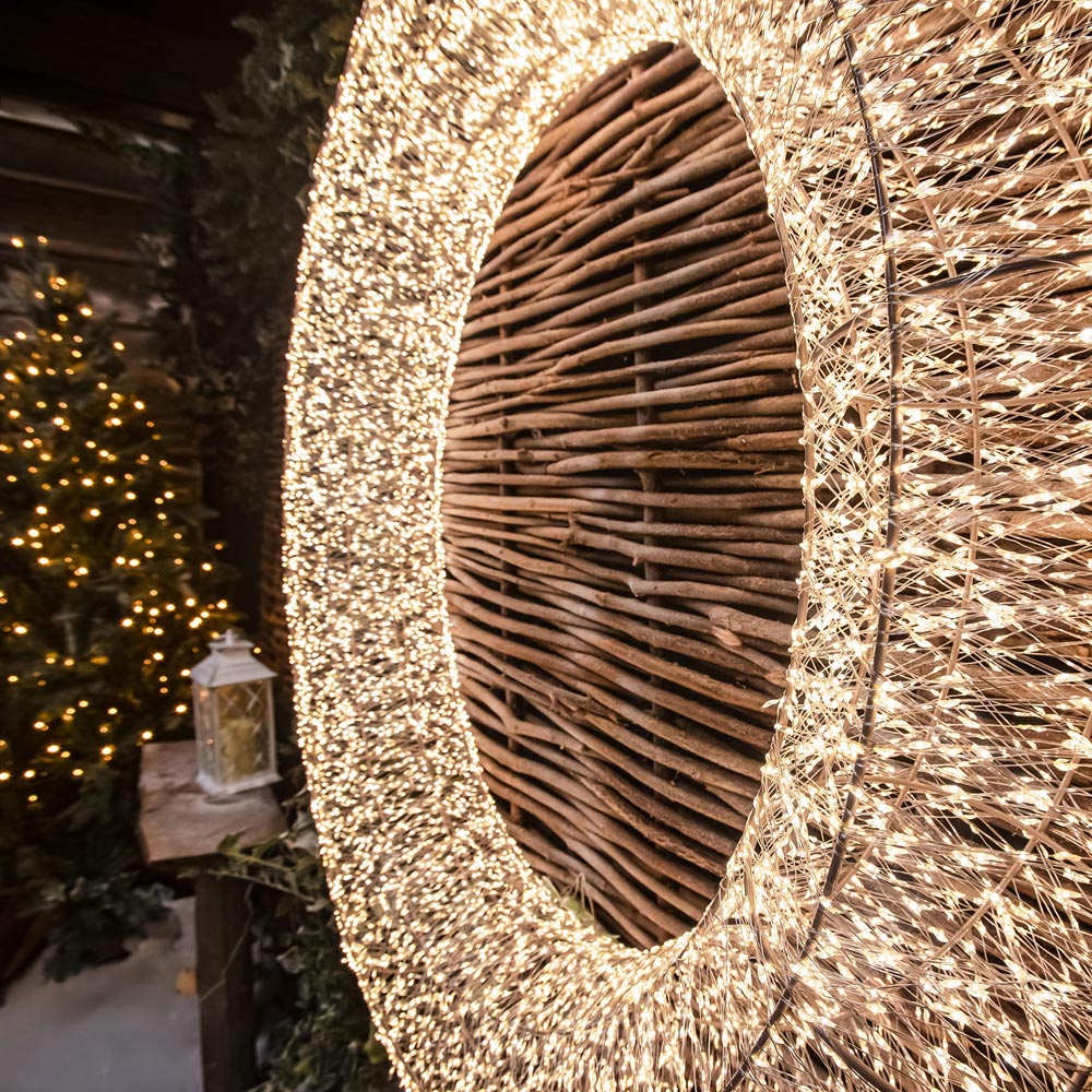 The Christmas Centre 15000 Warm White LED Micro Lights Pre-Lit Gold Light-Up Wreath 116cm Image 2