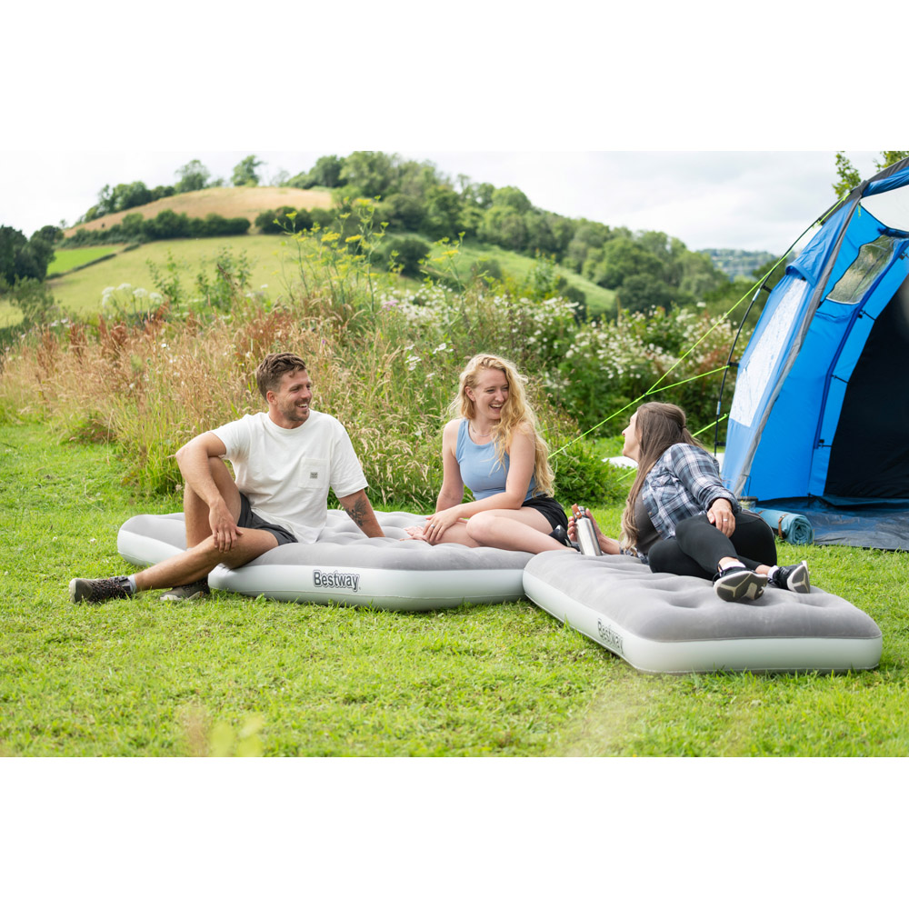 Bestway Double Flocked Inflatable Airbed with Handheld D Cell Battery Pump Image 8