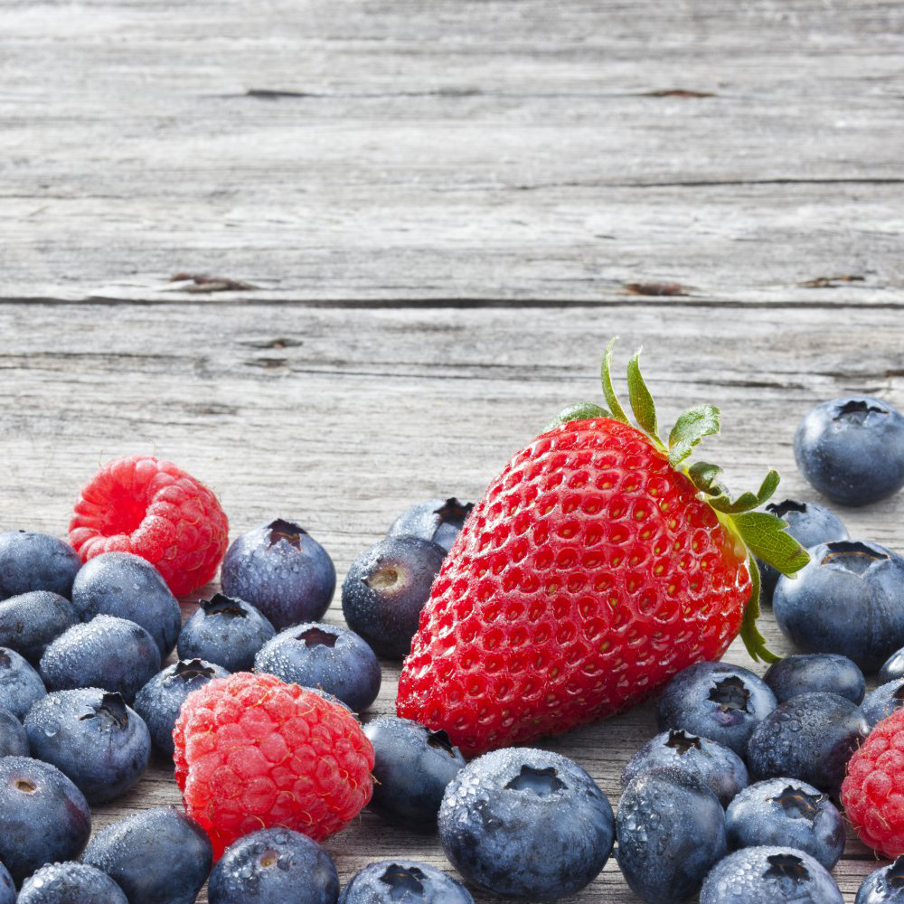 Thompson & Morgan Nurserymans Choice Fruit Potted Plant Image 6