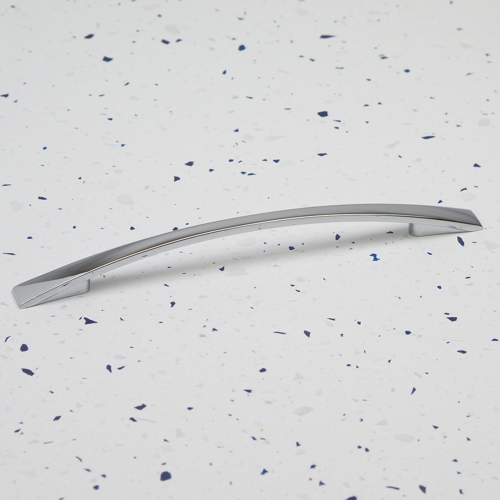 Handle & Home Polished Chrome Bow Handle 160mm Image 3