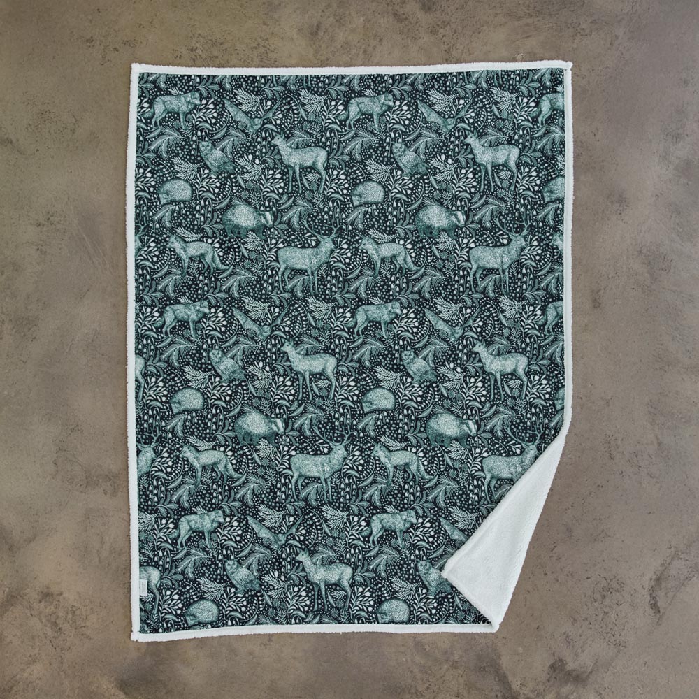 Deyongs Green Woodland Folk Flannel and Sherpa Throw 140 x 180cm Image 3