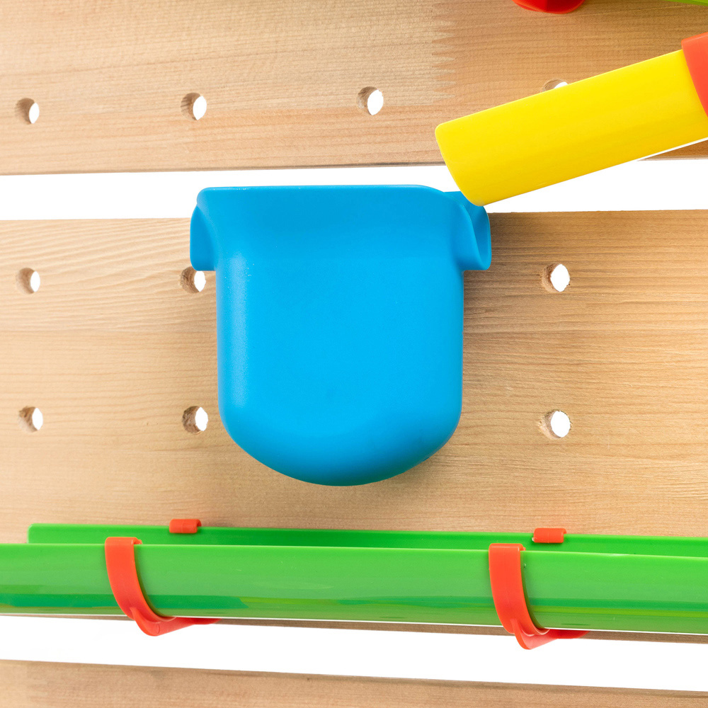 Playhouse Water Wall Image 4