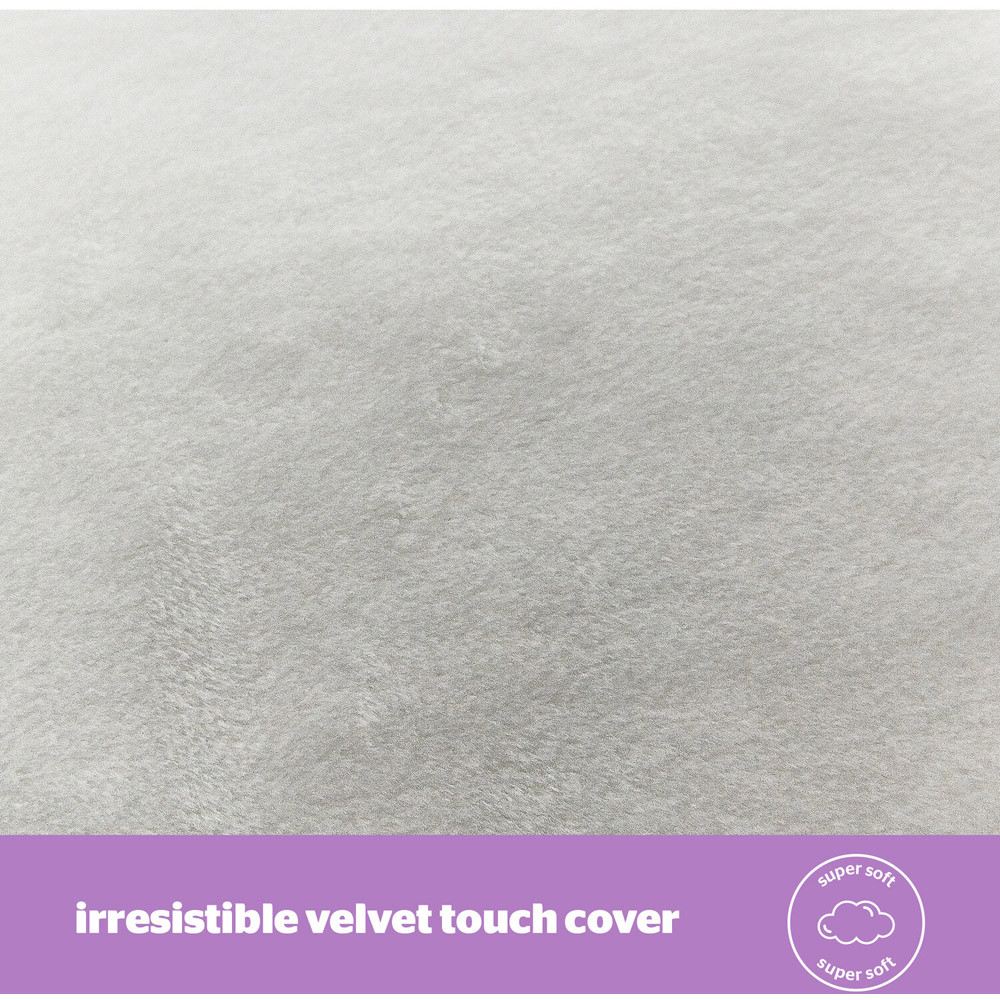 Silentnight Super Squishy Pillow Image 3