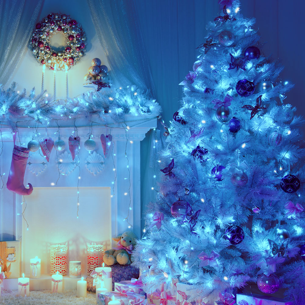 The Christmas Workshop 100 Blue and White LED String Light Image 1