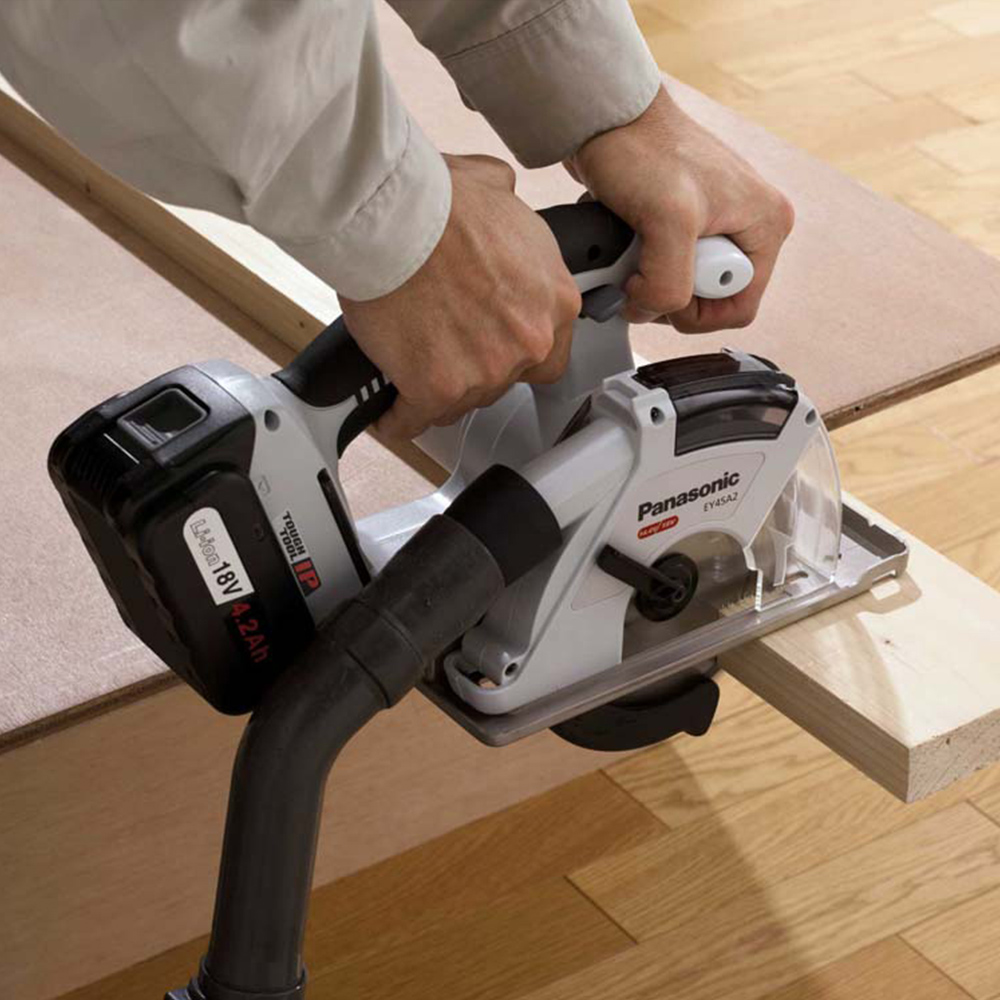 Panasonic EY45A2XM32 Circular Saw Metal Image 3