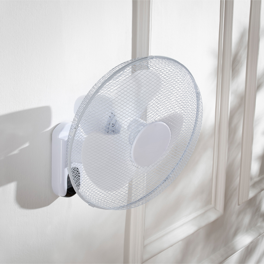 Daewoo Wall Fan with Remote 16 inch Image 2