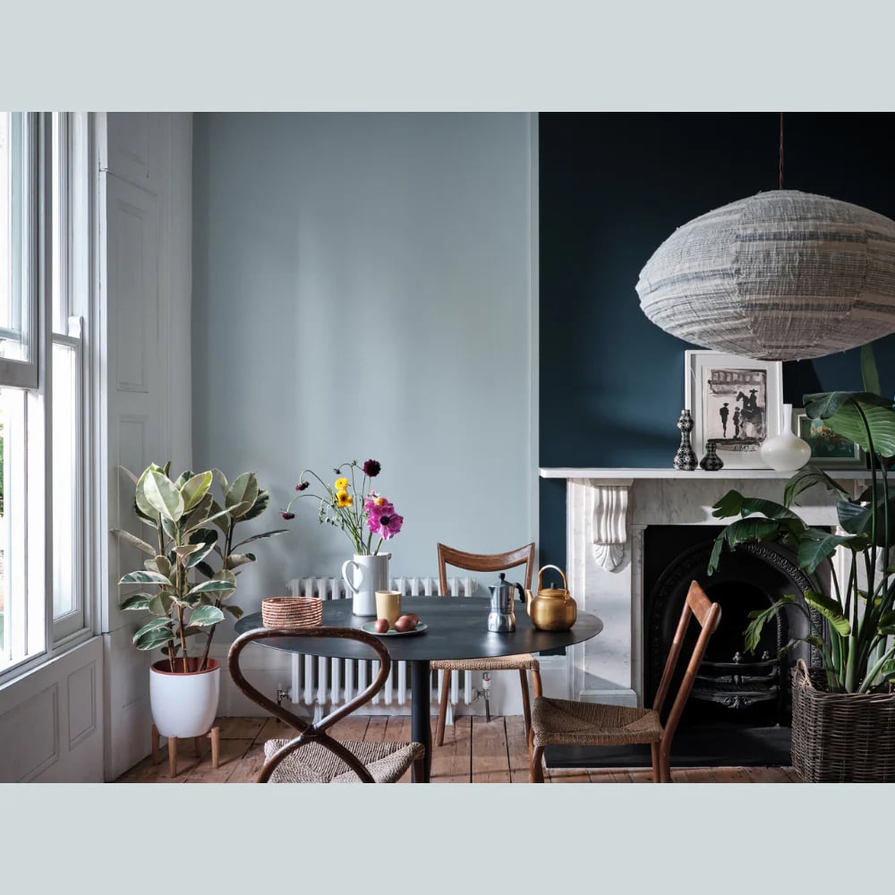 Farrow & Ball Borrowed Light Full Gloss Paint 2.5L Image 4