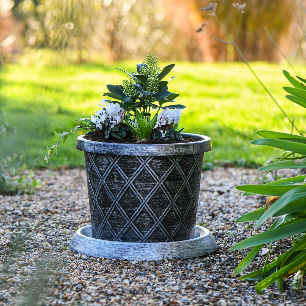 Garden Gear Black and Silver Plastic Plant Pot with Saucer 42cm 5 Pack Image 2