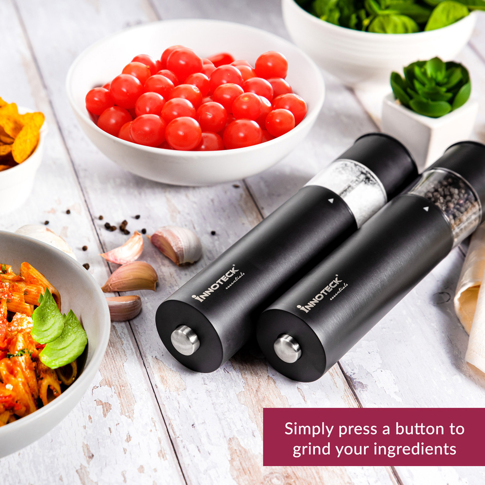 Innoteck Essentials Black Stainless Steel Electric Salt and Pepper Mill Set Image 5