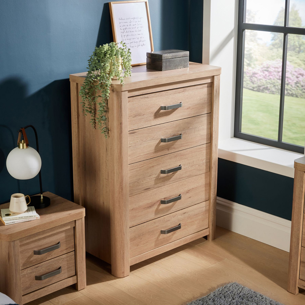 Home Source Huntingdon 5 Drawer Wooden Chest of Drawers Image 7