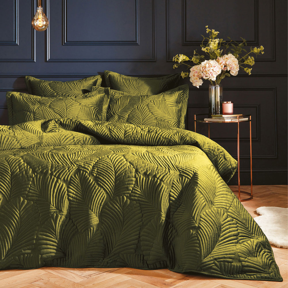 Paoletti Palmeria Super King Moss Duvet Set Image 1