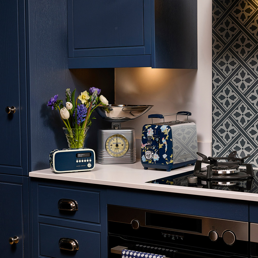 VQ Laura Ashley Blue Elveden Print 2 Slice Toaster and Kettle Bundle 2 Image 6