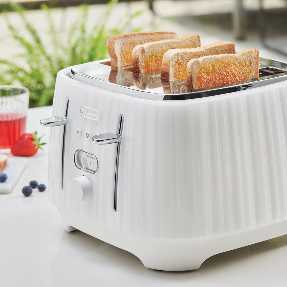 De'Longhi Ballerina DL3004 White 4 Slice Toaster Image 7