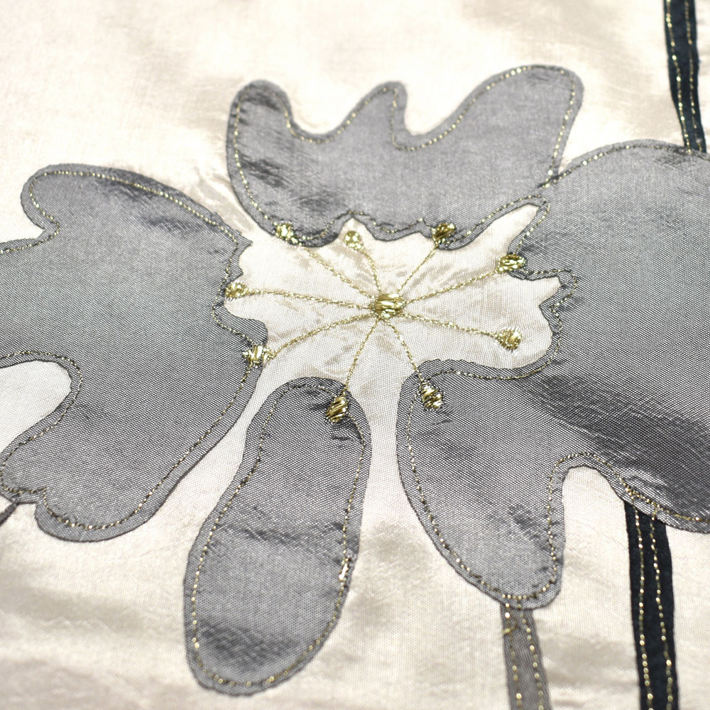 Intimates Breeze King Size Floral Embroidered Duvet Set Image 2