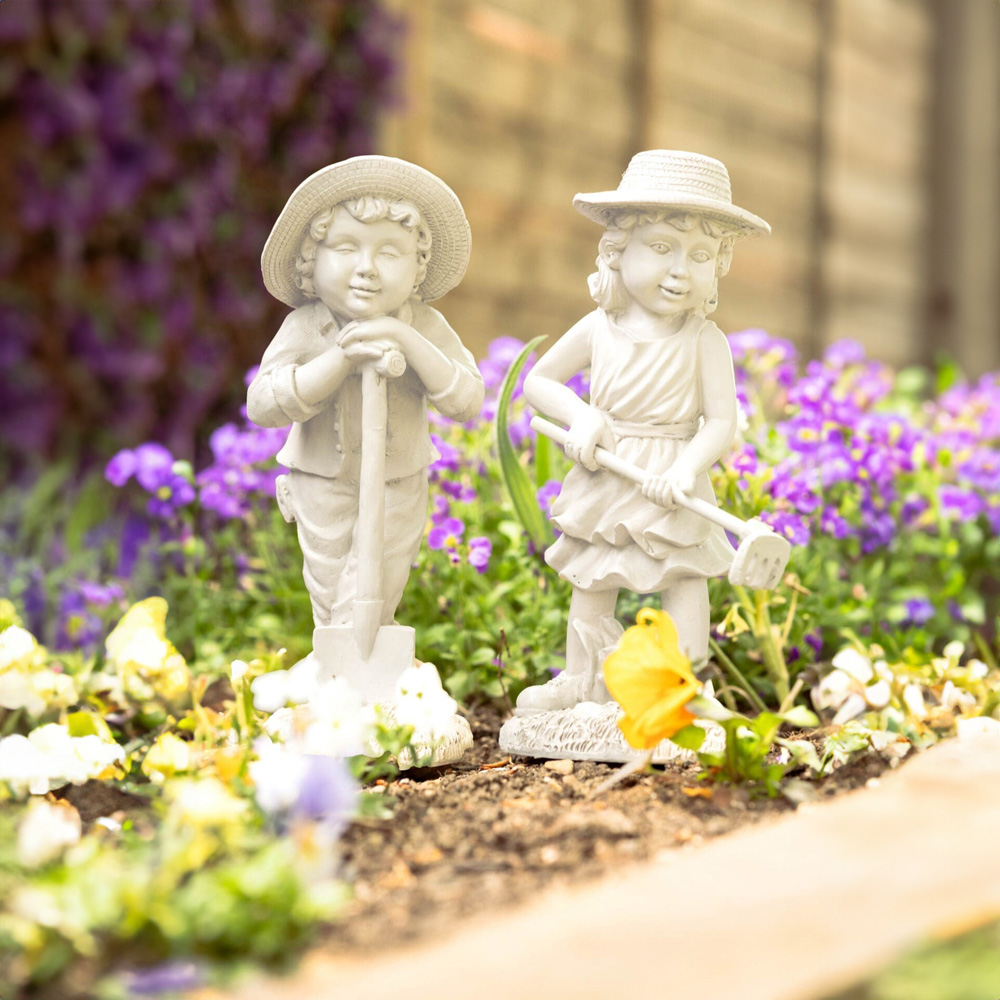 Marco Paul Resin Gardening Boy Girl Set Image 7