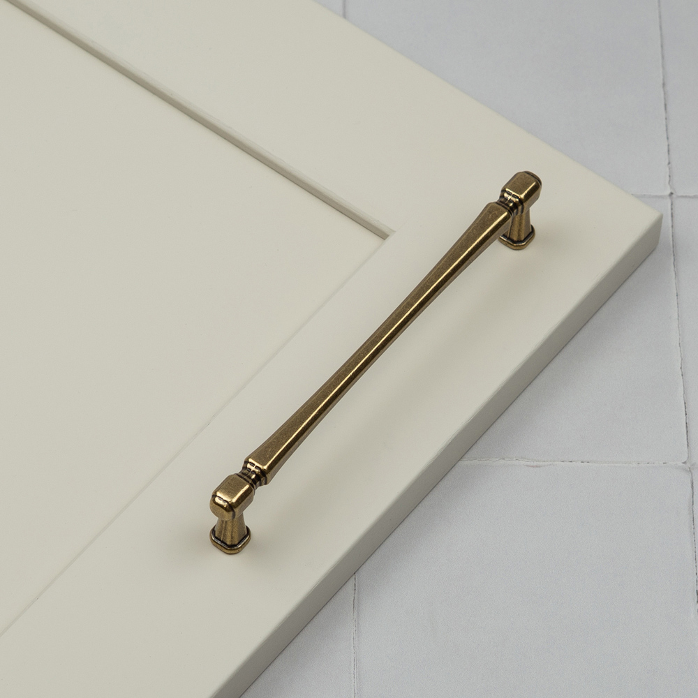 Handle & Home Antique Brass Handle 160mm Image 2