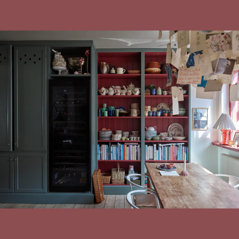 Farrow & Ball Estate Walls and Ceilings Eating Room Red Matt Emulsion Paint 2.5L Image 4