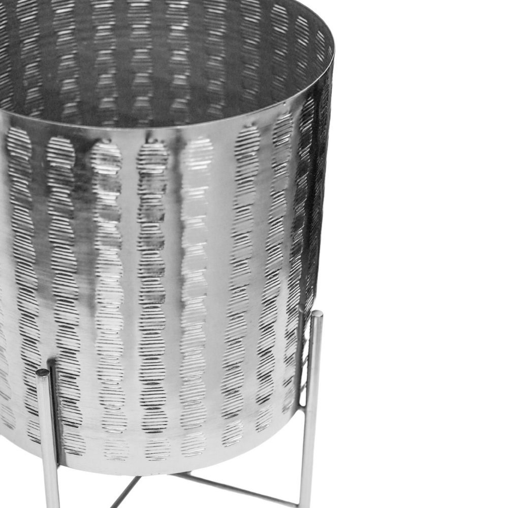 Ivyline Zendaya Silver Embossed Metal Planter with Stand 25cm Image 3