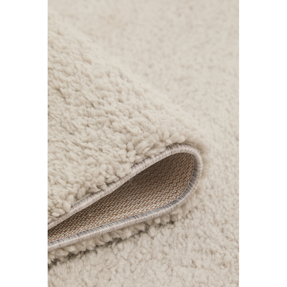 DS Living Cloud Luxe Plain Silver Rug 150 x 210cm Image 3