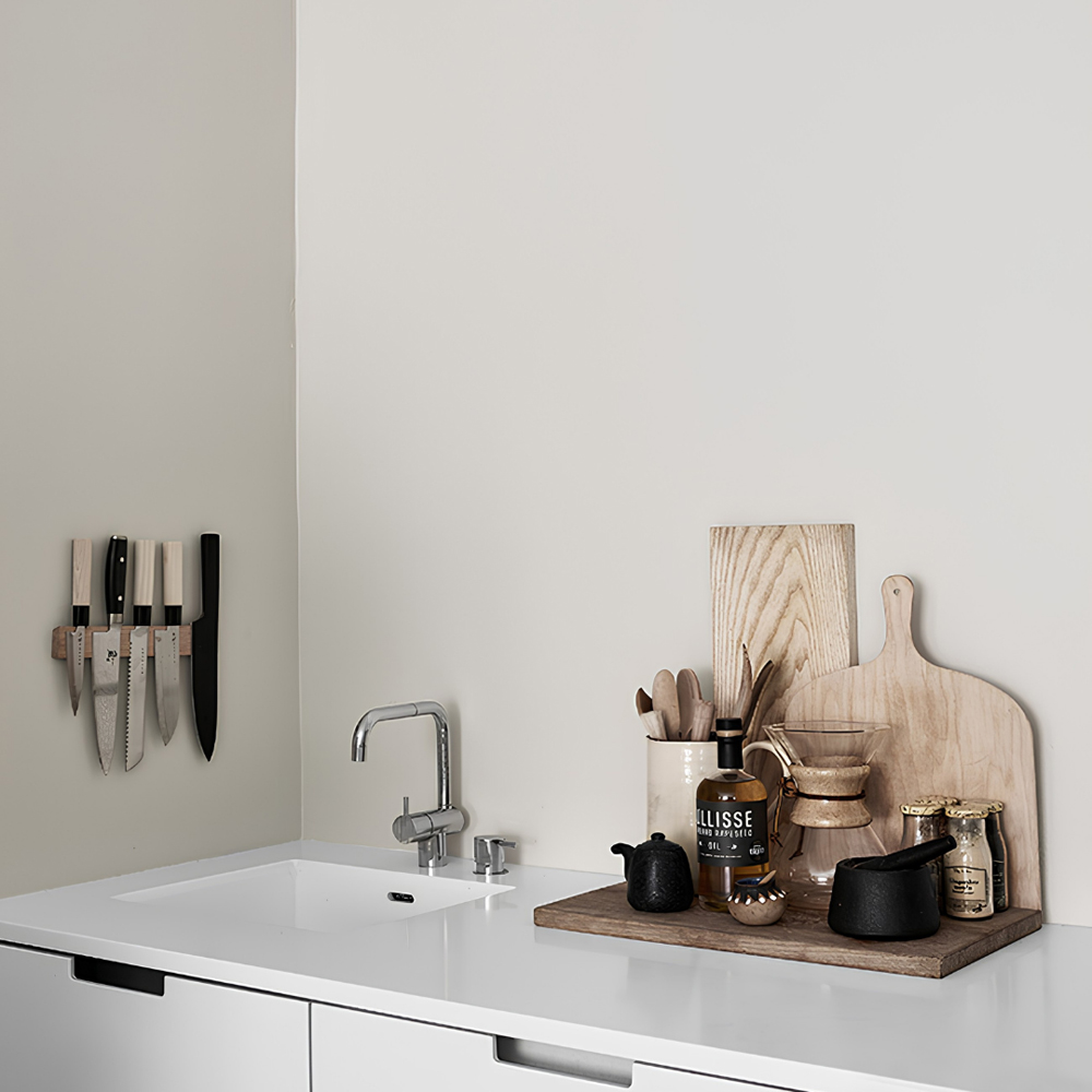 Tikkurila Vinyl Matt Piazza Y487 Walls and Ceilings High-Opacity Matt Emulsion 3L Image 4