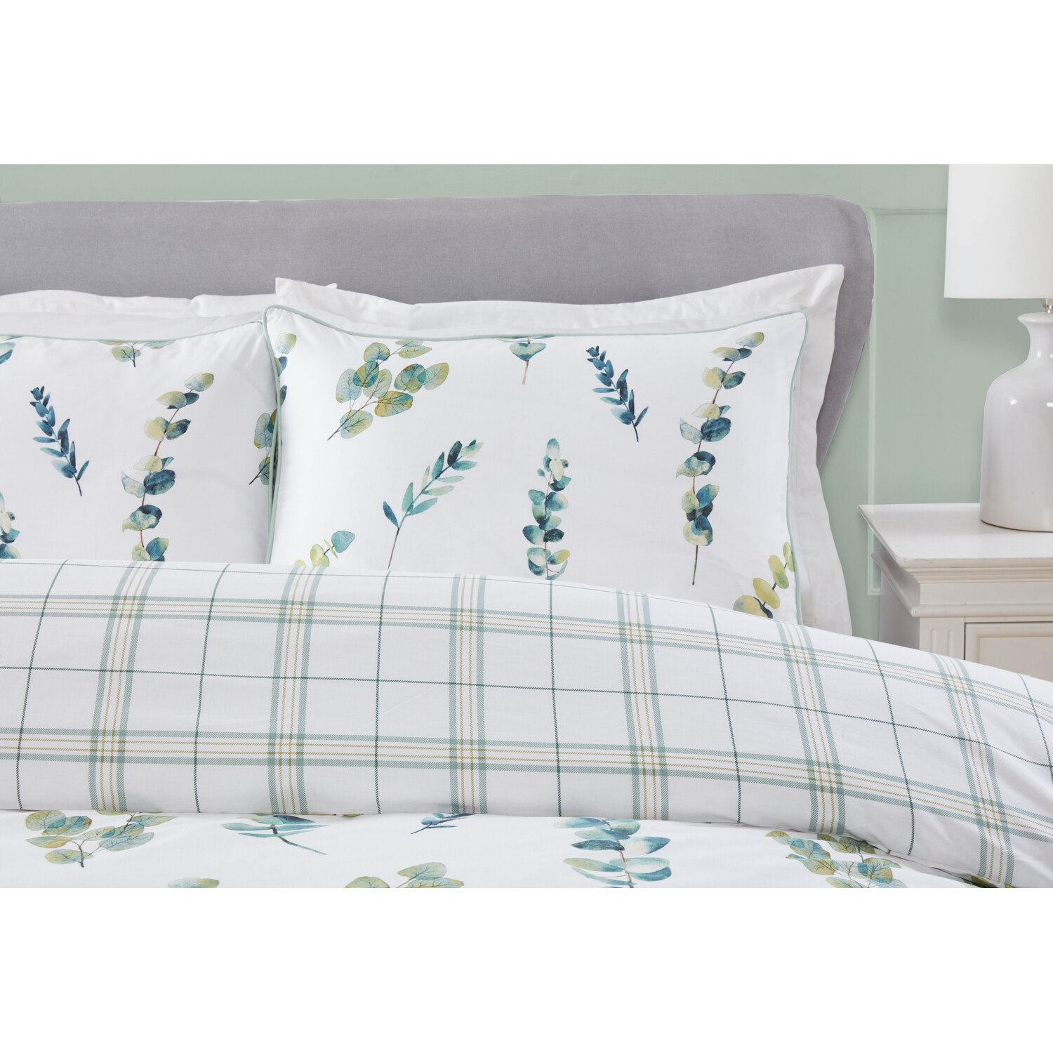 Divante King Size Green Eucalyptus Spray Duvet Cover and Pillowcase Set Image 4