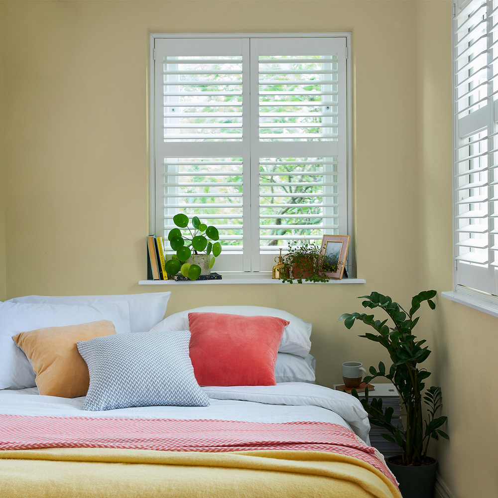 Laura Ashley Sunshine Eggshell Paint 750ml Image 4