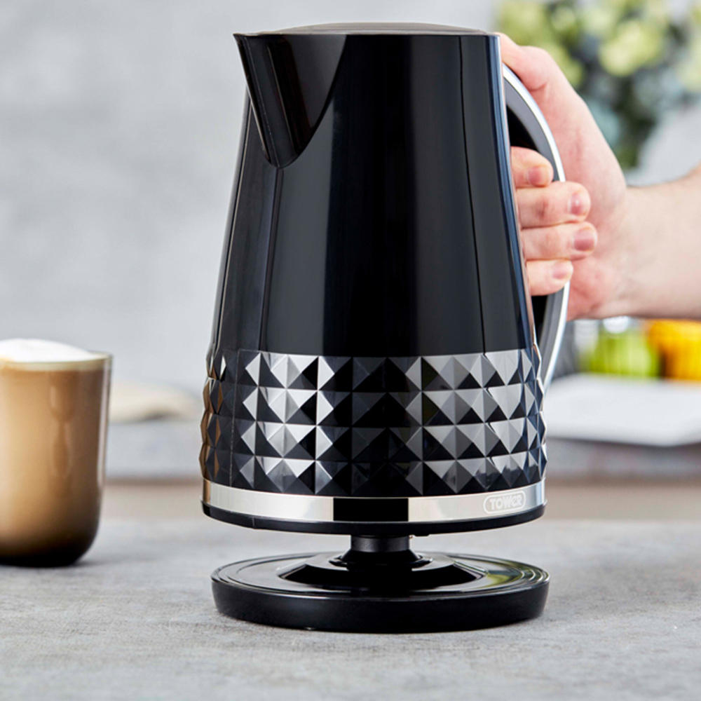 Tower Solitaire EEJB189 Black 2 Slice Toaster with 1.5L Kettle Set Image 5